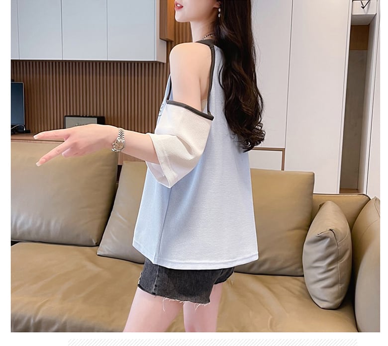 話題沸騰中 ロゴ プリント 肩だし 肌見せ 肩開き ゆったり 3色半袖Tシャツ<ins-8212>