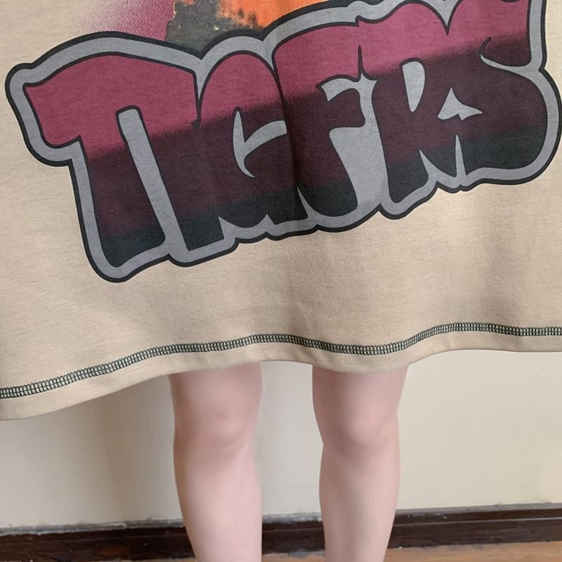 話題沸騰中 お勧めカラーマッチング ビッグロゴ ゆったり 半袖Tシャツ<ins-8350>