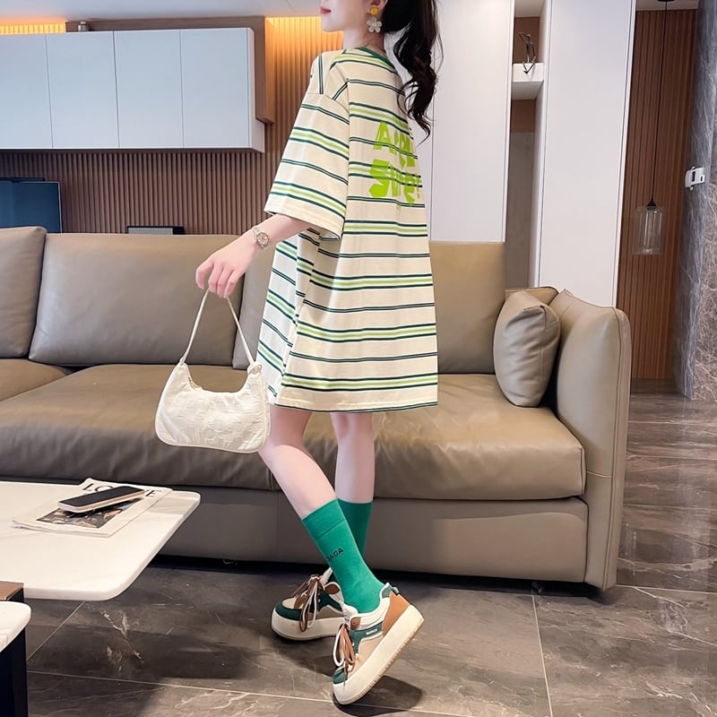 【半額!期間限定!!】大好評 ファッション シンプル 3色選択可 ストライプ柄 半袖Tシャツ カットソー<ins-8464>