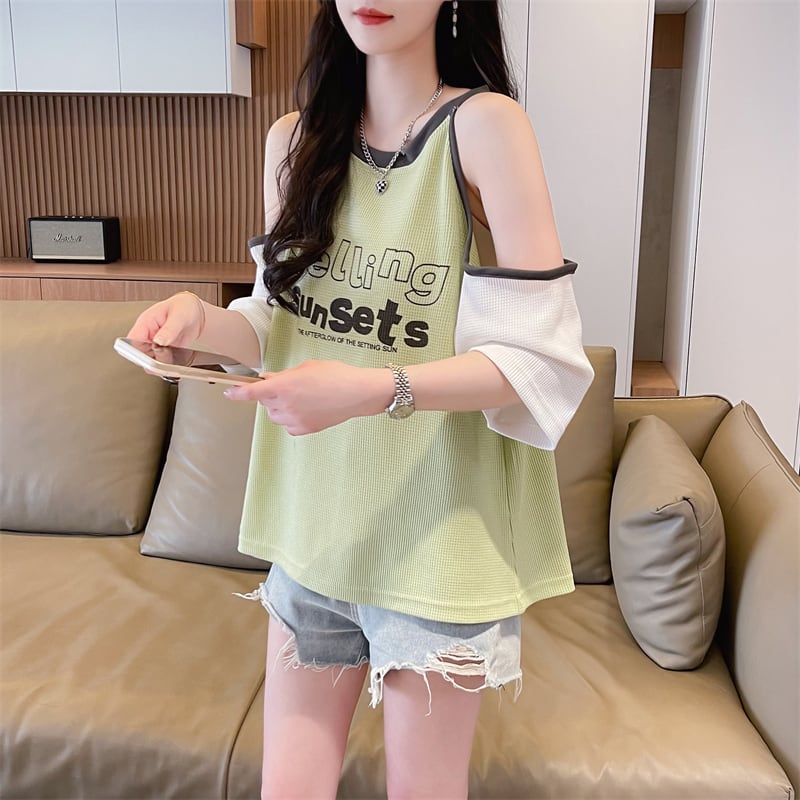 話題沸騰中 ロゴ プリント 肩だし 肌見せ 肩開き ゆったり 3色半袖Tシャツ<ins-8212>