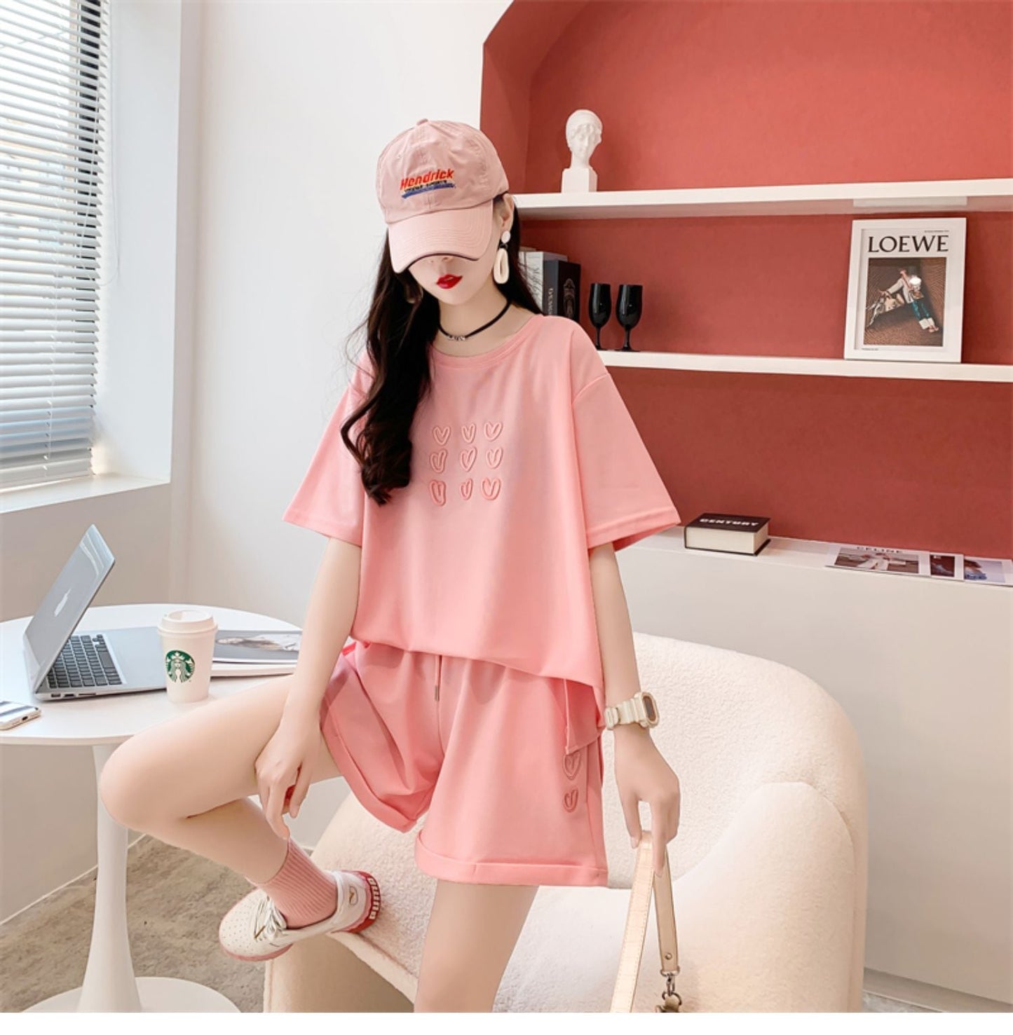 売り切れ必至 上質 カジュアル ルーズ 半袖Tシャツⅹパンツセット全3色 <ins-8234>