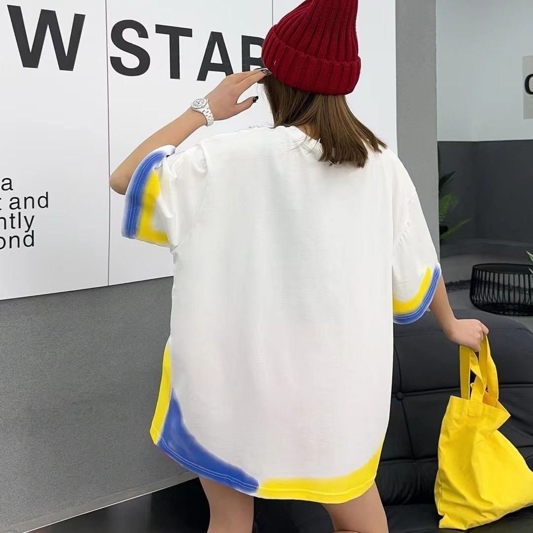 個性的なデザイン 好感度満載 アバンギャルド プリント 半袖Tシャツ カットソー<ins-8237>