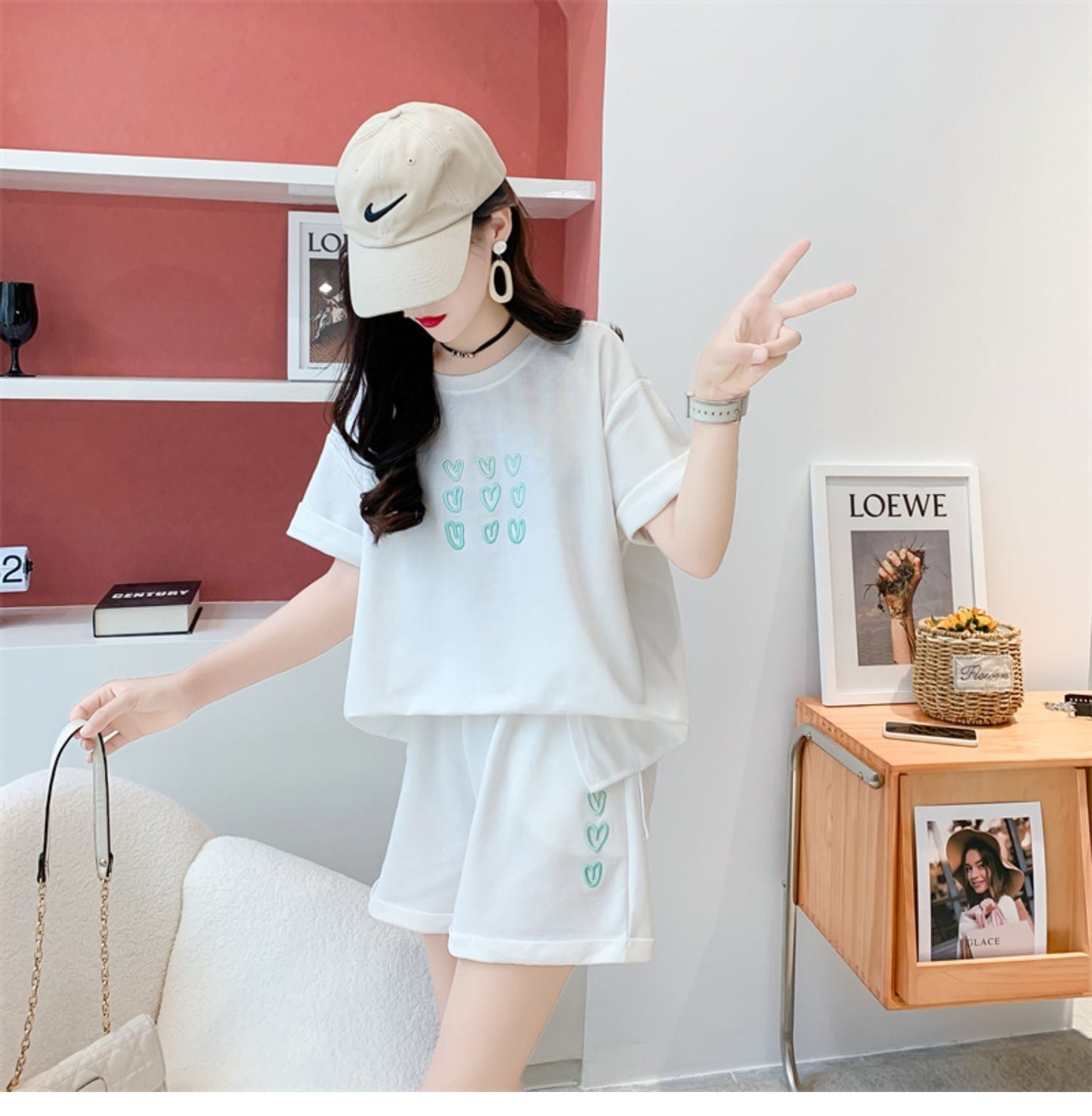 売り切れ必至 上質 カジュアル ルーズ 半袖Tシャツⅹパンツセット全3色 <ins-8234>