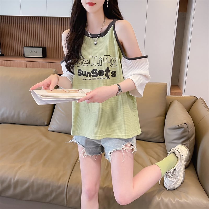 話題沸騰中 ロゴ プリント 肩だし 肌見せ 肩開き ゆったり 3色半袖Tシャツ<ins-8212>