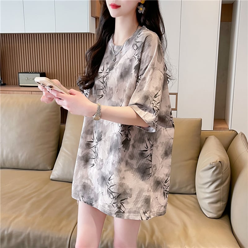 新商品 オシャレ度満点 高級感溢れる 2色選択可 Tシャツ カットソー<ins-8277>