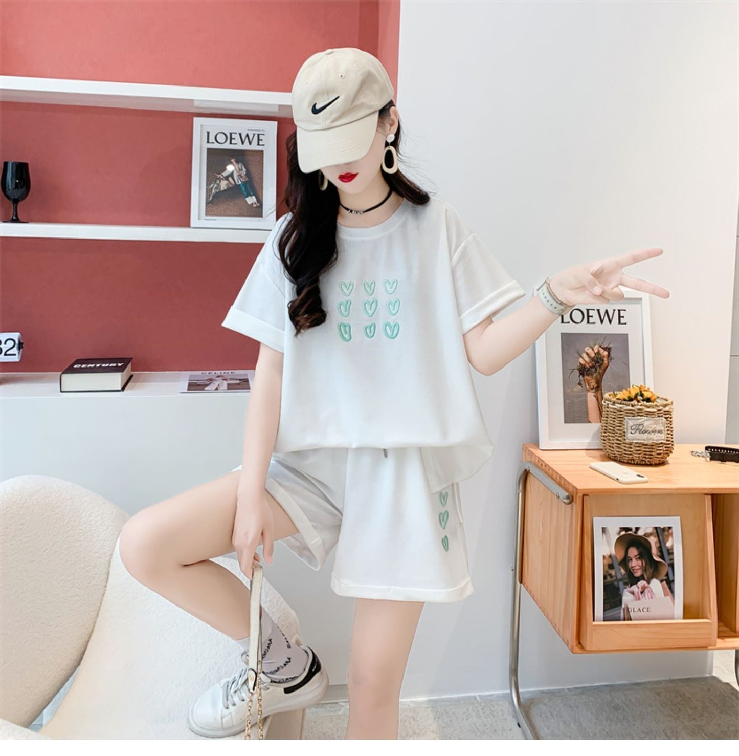 売り切れ必至 上質 カジュアル ルーズ 半袖Tシャツⅹパンツセット全3色 <ins-8234>