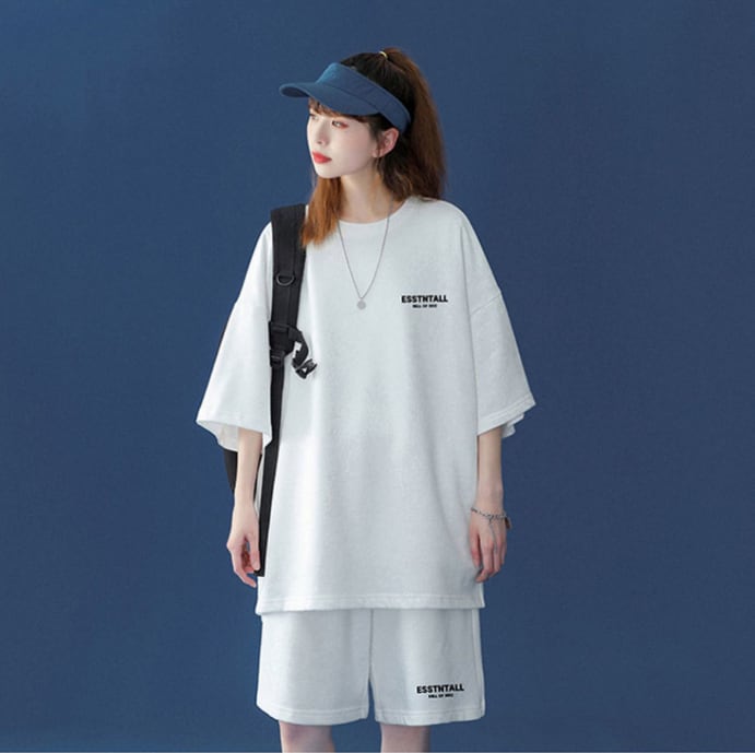 【半額セール】早い者勝ち 男女兼用 半袖Tシャツⅹパンツセット全4色<ins-6549>