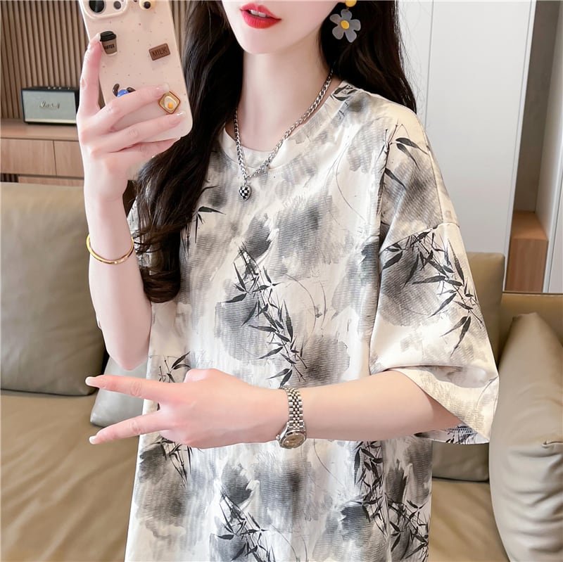 新商品 オシャレ度満点 高級感溢れる 2色選択可 Tシャツ カットソー<ins-8277>