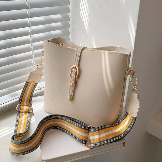 スタイリッシュ 高級感溢れる メッセンジャーバッグ ショルダーバッグ<ins-3088>