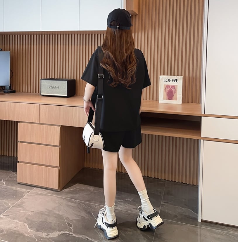 売り切れ必至 ルーズ 半袖Tシャツⅹパンツセット全2色<ins-8190>