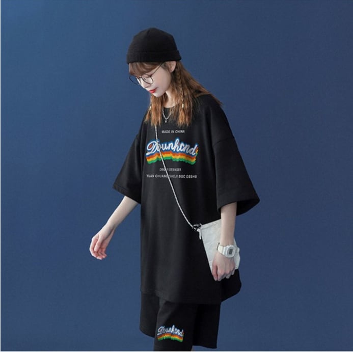【半額セール】早い者勝ち 半袖Tシャツⅹパンツセット全4色 男女兼用<ins-6553>
