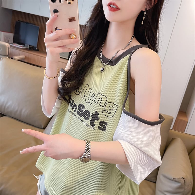 話題沸騰中 ロゴ プリント 肩だし 肌見せ 肩開き ゆったり 3色半袖Tシャツ<ins-8212>