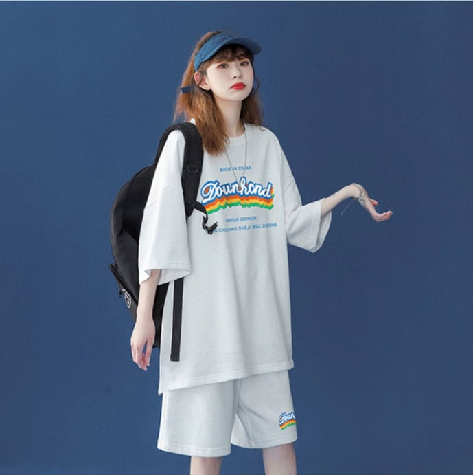 【半額セール】早い者勝ち 半袖Tシャツⅹパンツセット全4色 男女兼用<ins-6553>