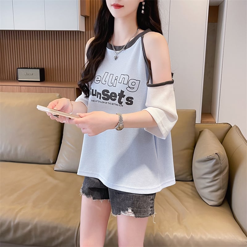 話題沸騰中 ロゴ プリント 肩だし 肌見せ 肩開き ゆったり 3色半袖Tシャツ<ins-8212>