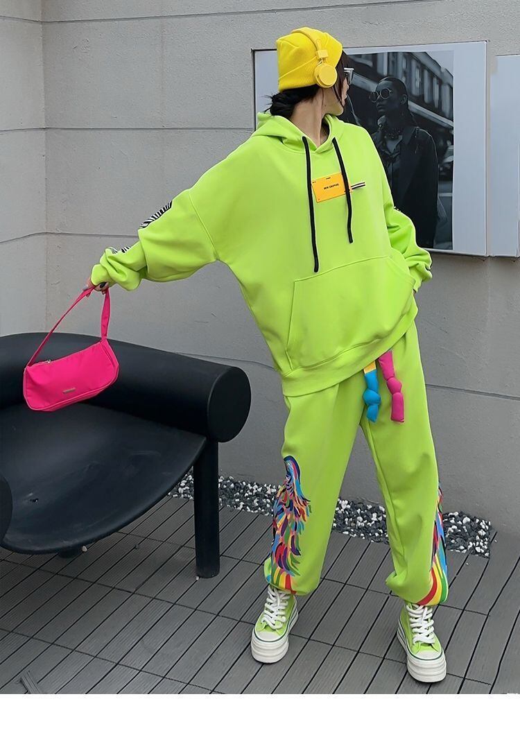 話題沸騰中 スタイルアップ 目を奪われる パーカー+ショートパンツ セットアップE-9442