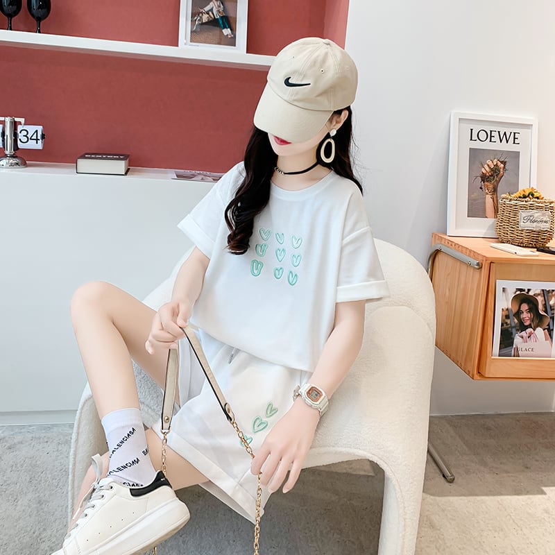 売り切れ必至 上質 カジュアル ルーズ 半袖Tシャツⅹパンツセット全3色 <ins-8234>
