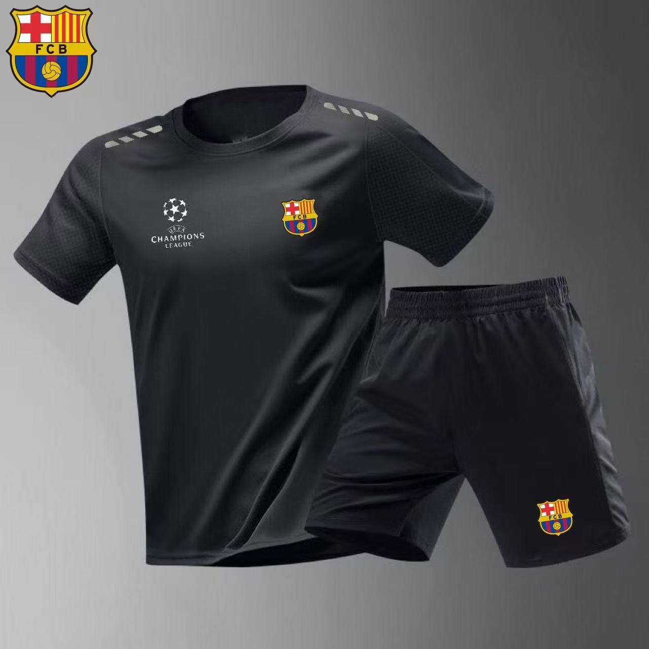 大活躍 サッカーのユニフォーム（上下セット）E-13071