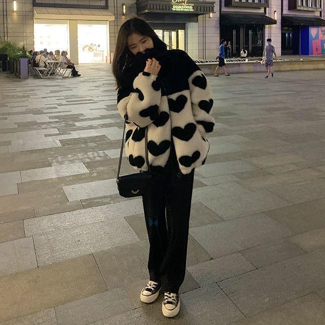 着心地も楽ちん！ スタイルアップ キュート  プラスベルベット フェイクファーコート E-12476