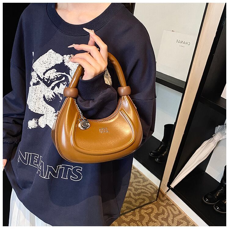 高級感 存在感のある オシャレ度満点 5色選択可 ショルダーバッグ メッセンジャーバッグE-10077