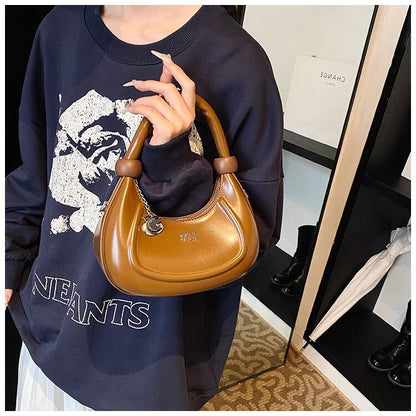 高級感 存在感のある オシャレ度満点 5色選択可 ショルダーバッグ メッセンジャーバッグE-10077