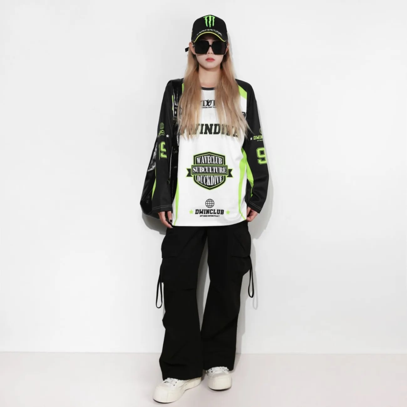 売れ筋 カジュアル 組み合わせやすい プリント 3色選択 スウェットE-10716