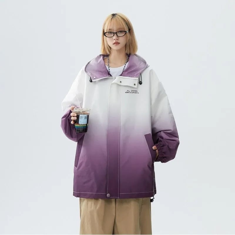 話題沸騰中  防寒  撥水加工 バックビッグロゴ 男女兼用 4色展開 グラデーションのウィンドブレーカーE-12713