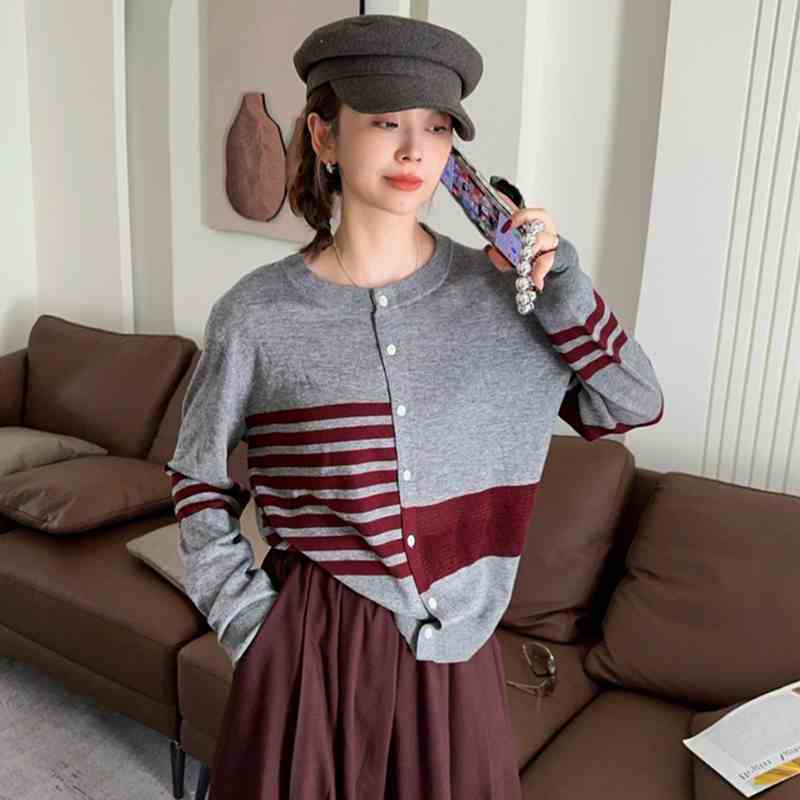 都市ファッショ デザイン オシャレ 切り替え ストライプ柄 ニットトップスE-9581