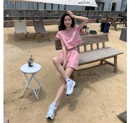 流行新作 美人度アップ 目を奪われる カジュアル 半袖Ｔシャツⅹパンツセット全2色E-9104