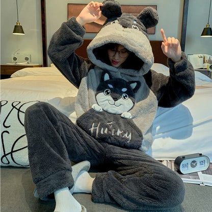 売り切れ必至 肌触り抜群 スタイルアップ効果抜群 3種選択 サンゴフリース パジャマ E-9796