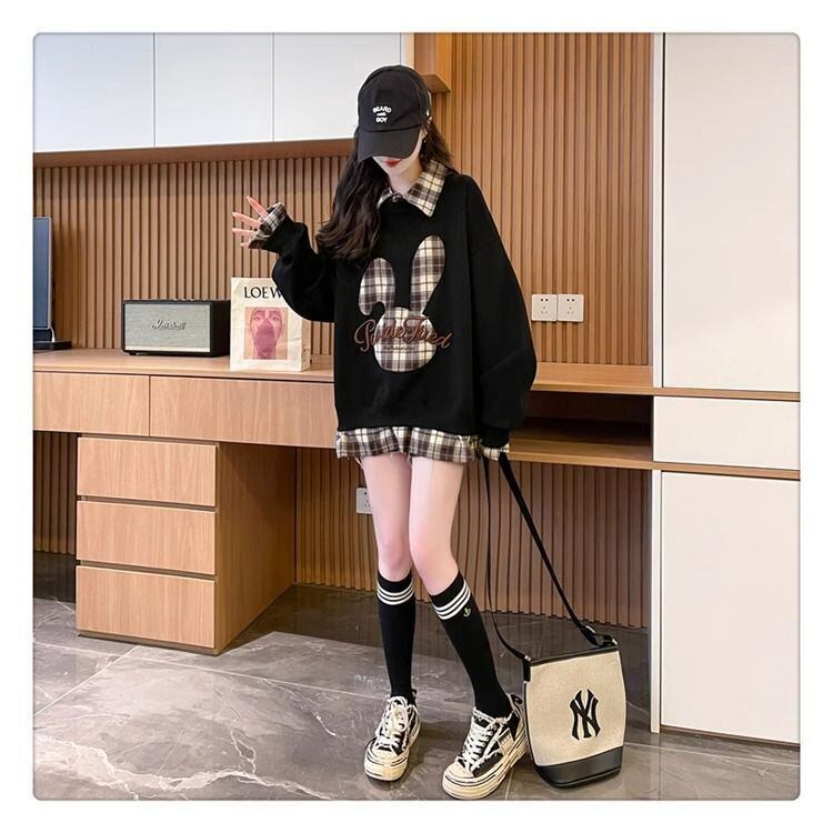 大活躍 カジュアル 大人可愛い レイヤード風 全3色 パーカーE-9592