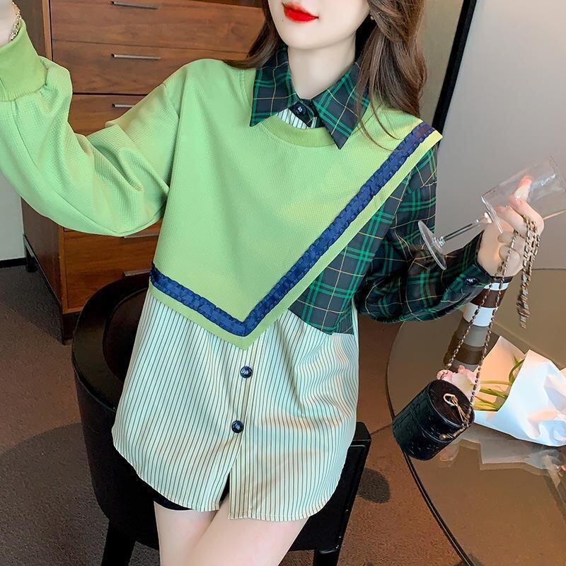 デザイン性抜群 切り替えスウェット レイヤード風 グリーントップスE-4120