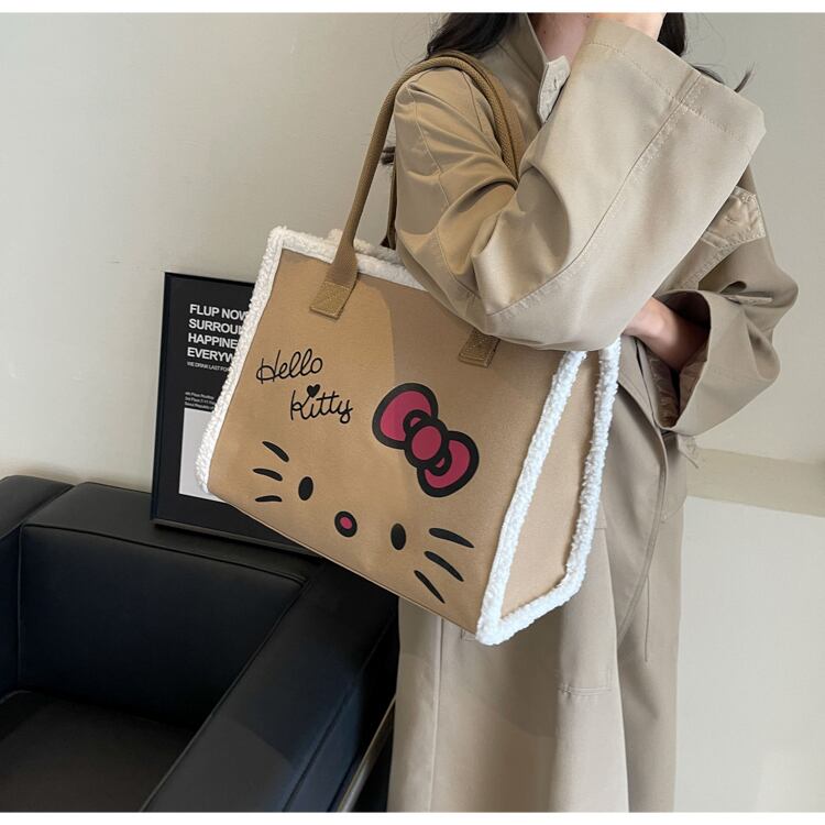 売れ筋 オシャレ 都市ファッショ デザイン 高見えデザイン 4色選択可 ショルダーバッグ メッセンジャーバッグE-10366