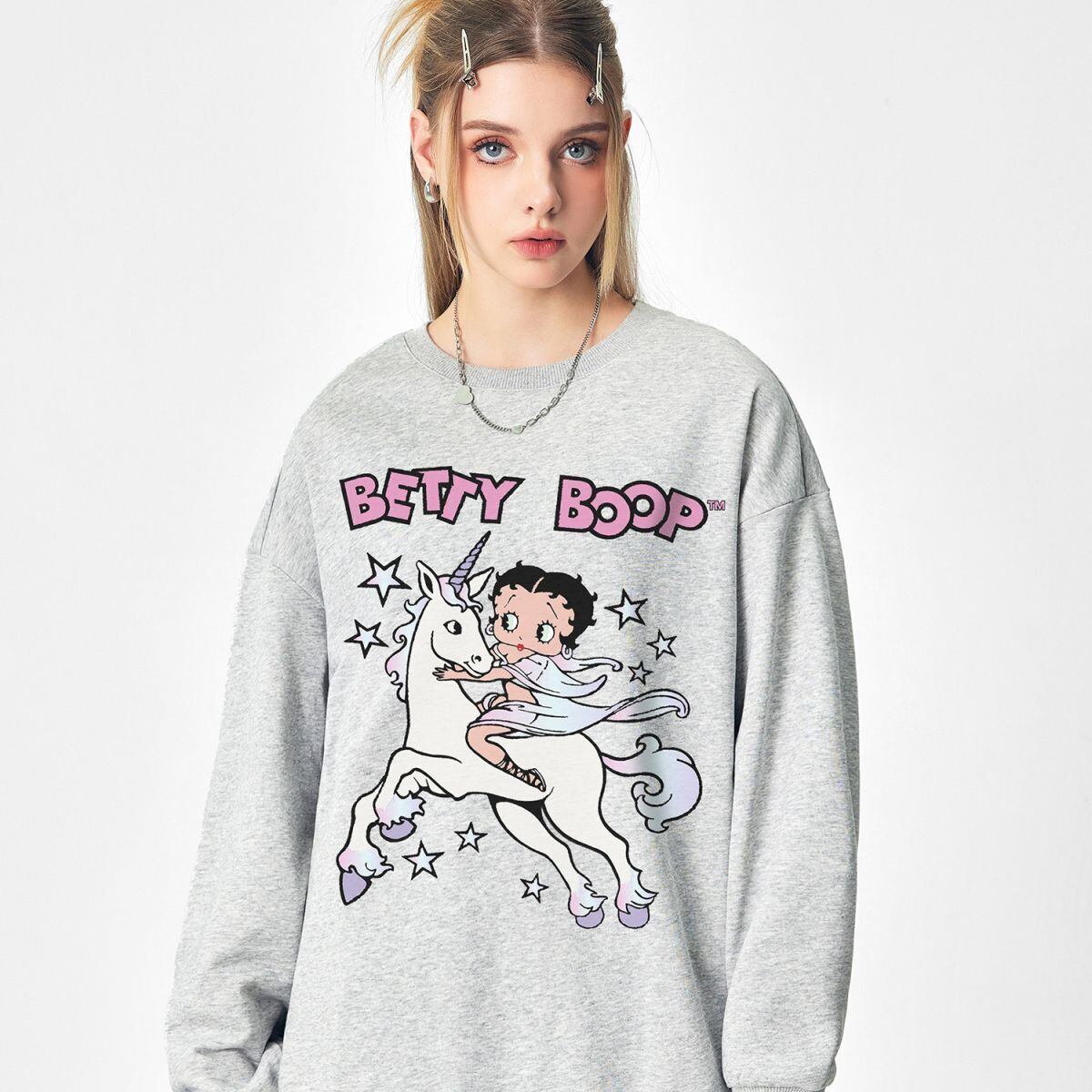 定番シンプル 海外トレンド 好感度UP カジュアル  全3色 スウェットE-12337