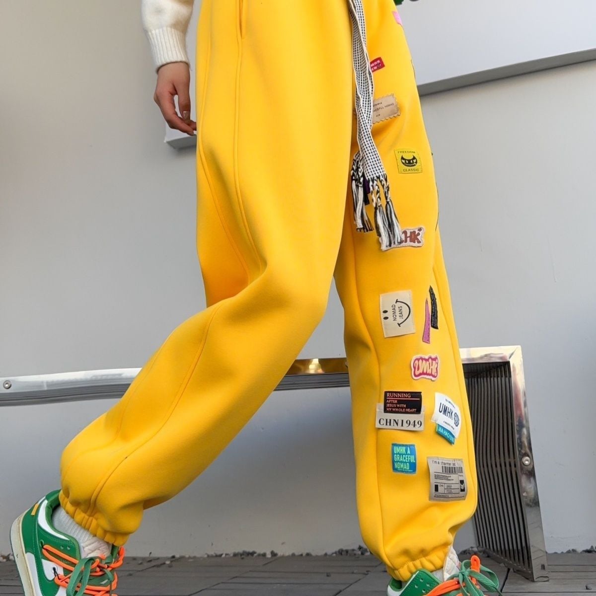 着?せロゴ裏起毛ジョガーパンツ4色あり   E-4449