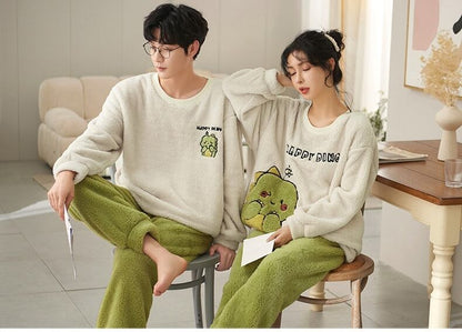 大活躍 3種選択 柔らかくて優しい印象 サンゴフリース カップル パジャマE-10005