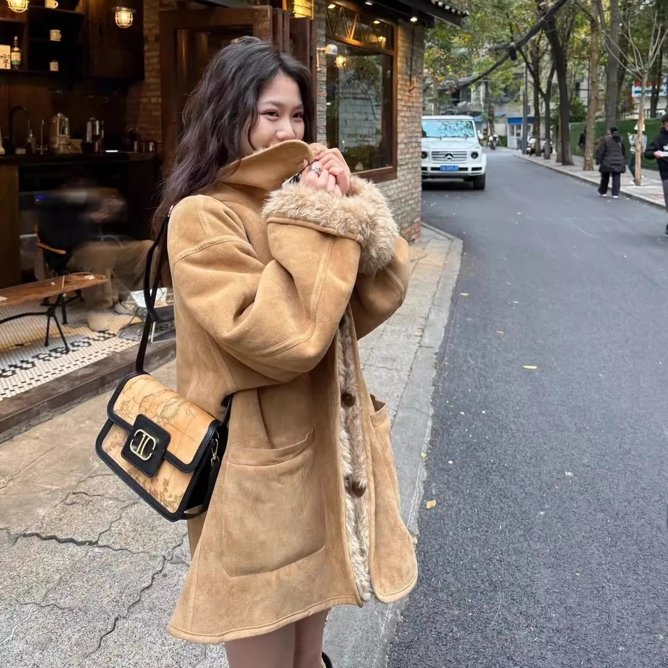 早い者勝ち オシャレデザイン プラスベルベット ムートンコートE-12379