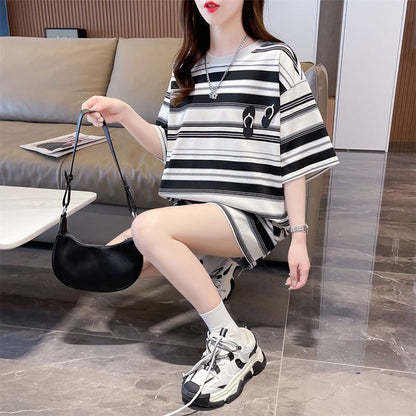 存在感抜群 ストライプ柄 トレンドアイテム カジュアル ゆったり 全2色 半袖TシャツE-9322