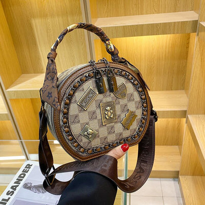 存在感のある ショルダーバッグ 2色選択可 メッセンジャーバッグE-10080