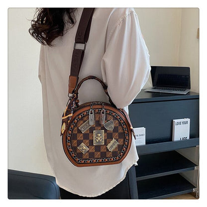 存在感のある ショルダーバッグ 2色選択可 メッセンジャーバッグE-10080