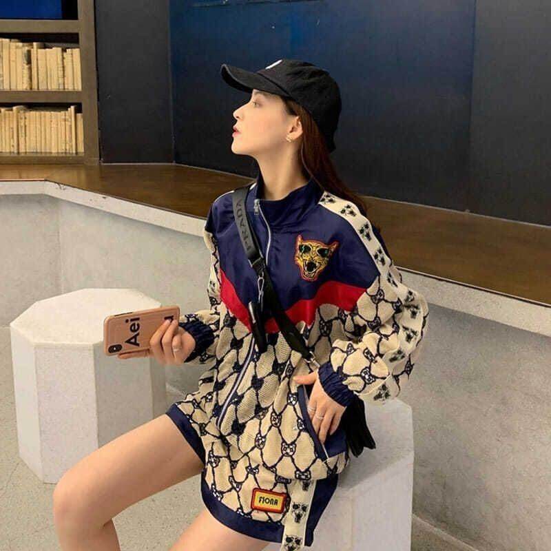 話題沸騰中 スタイルアップ 目を奪われる 切り替え ジャケット＋ショートパンツ セットアップE-9192