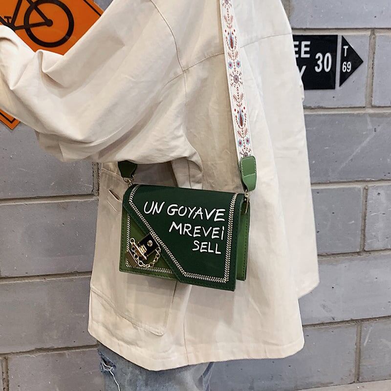 in'E  大人気ショルダーバッグ E-1401