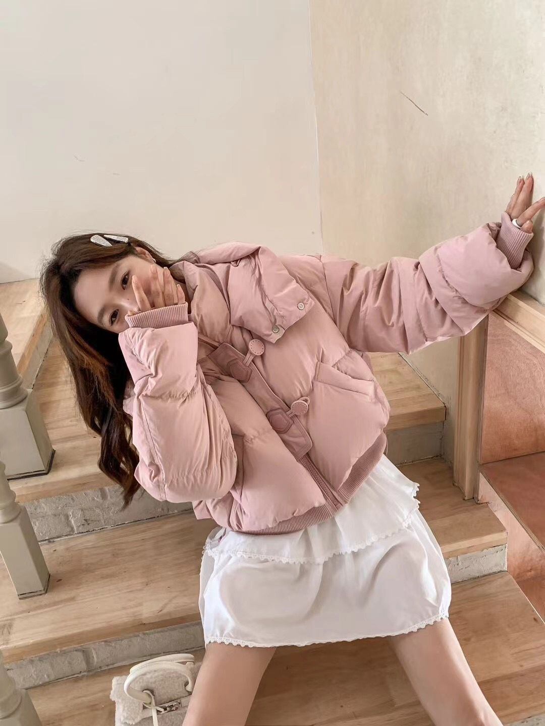 絶対欲しい 4色選択 スタイルアップ フード付きジッパーコート E-10055