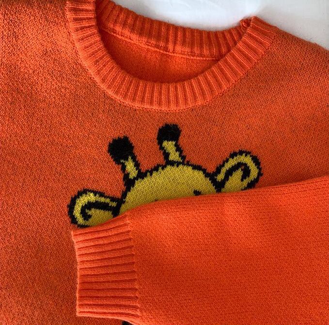 売り切れ必至 デザインも可愛く、細見えする 柔らかくて優しい印象 ニットトップスE-9927