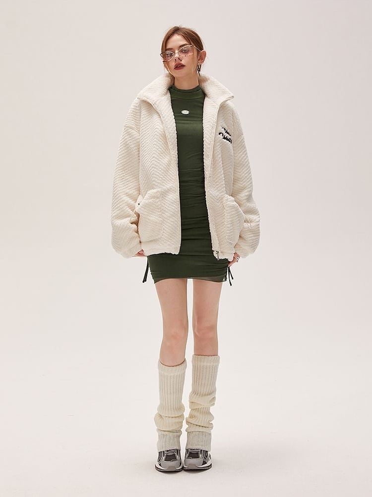 売り切れ必至  立体フェイクバックパックデザイン 2色展開 ボアジャケットE-12714