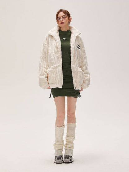 売り切れ必至  立体フェイクバックパックデザイン 2色展開 ボアジャケットE-12714