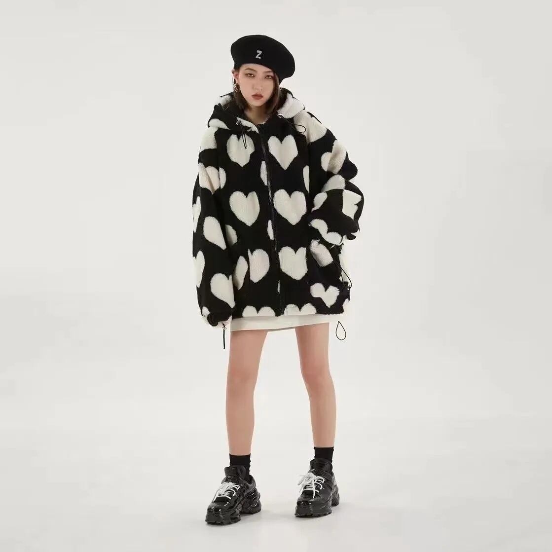 おすすめ 今季マストバイ 全2色 ハート柄のボアパーカーE-12515