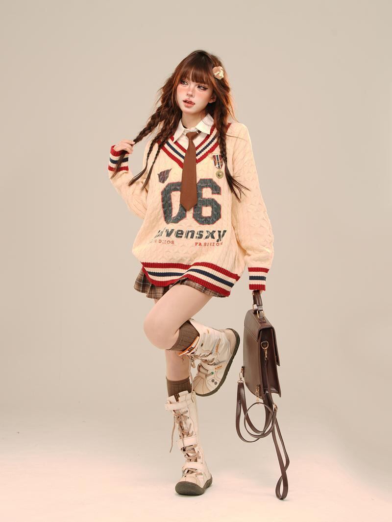 ふわふわグラフィックロゴボアニットE-9836