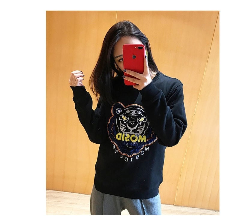 超人気商品トラ柄刺?ロゴスウェットトップス全3色E-4235