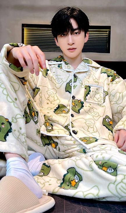 存在感抜群 ファッション トレンドアイテム 肌触り抜群 3種選択 サンゴフリース パジャマ E-9782