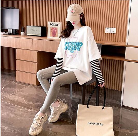 絶対流行 カジュアル アバンギャルド レイヤード風 プリント全3色 TシャツE-9587